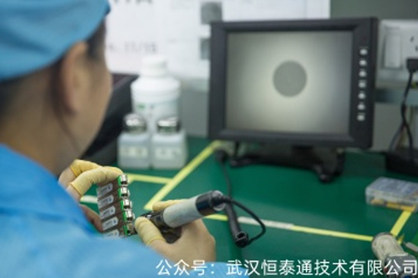 光？？？？？榈氖褂米⒅厥孪